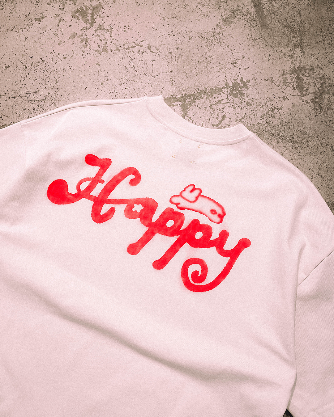 AIRBRUSH TEE HAPPY 00ctmn