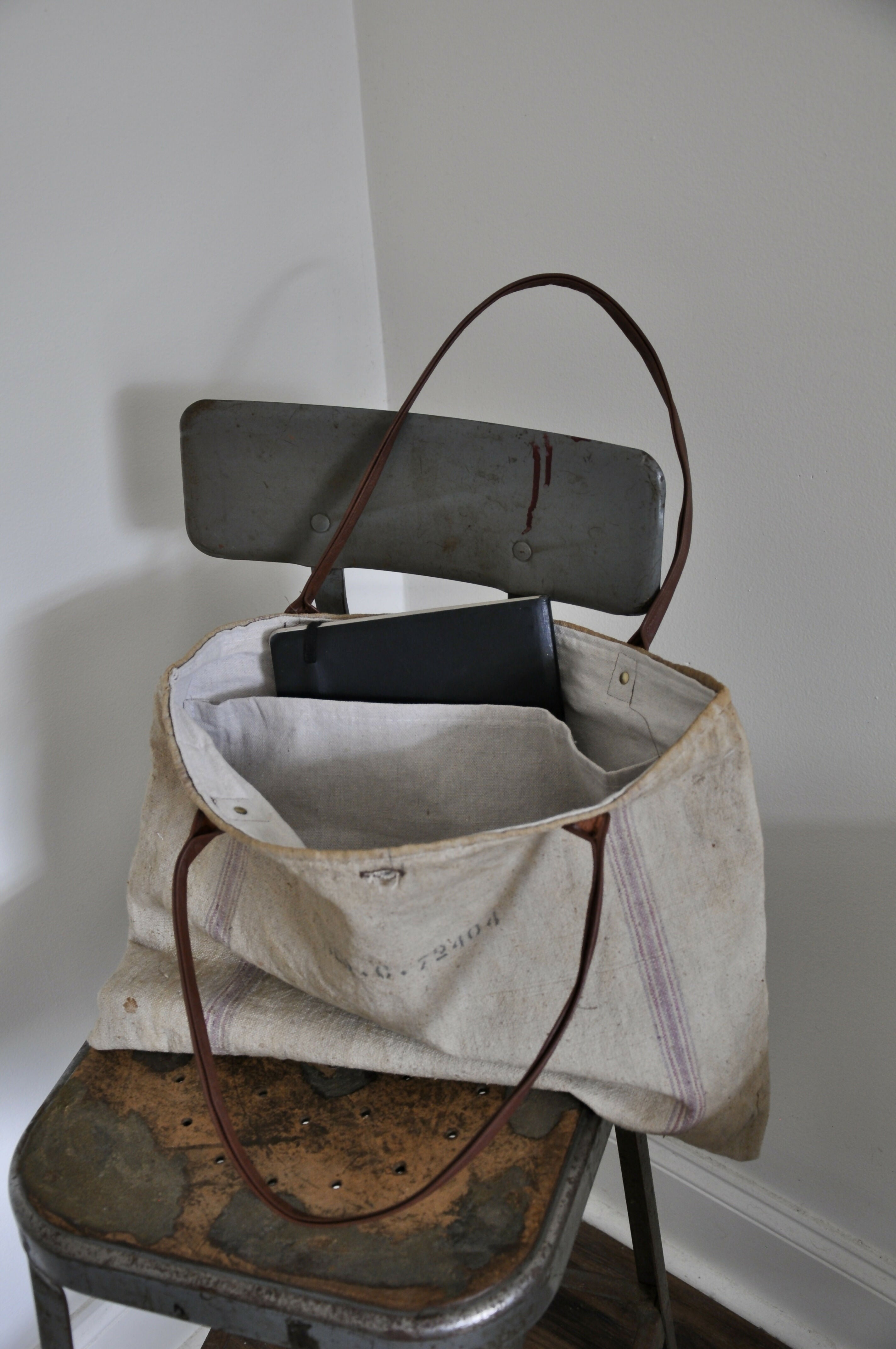 Feed Sack Shoulder Bag - 0355 Studio Stars