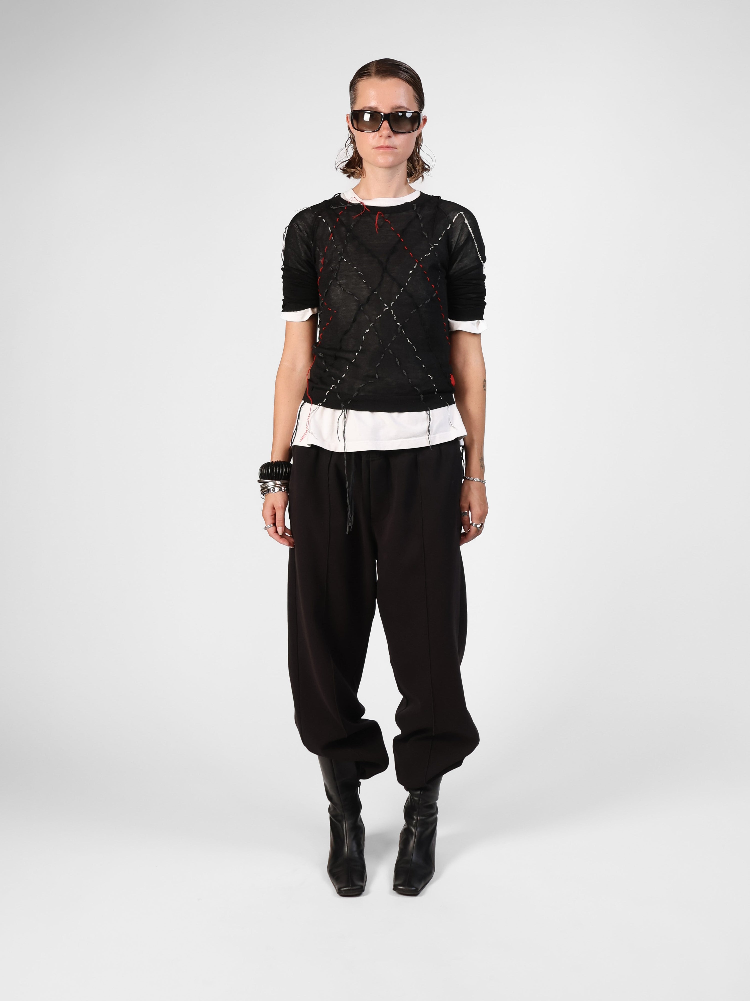 BLACK KNIT Studio Stars