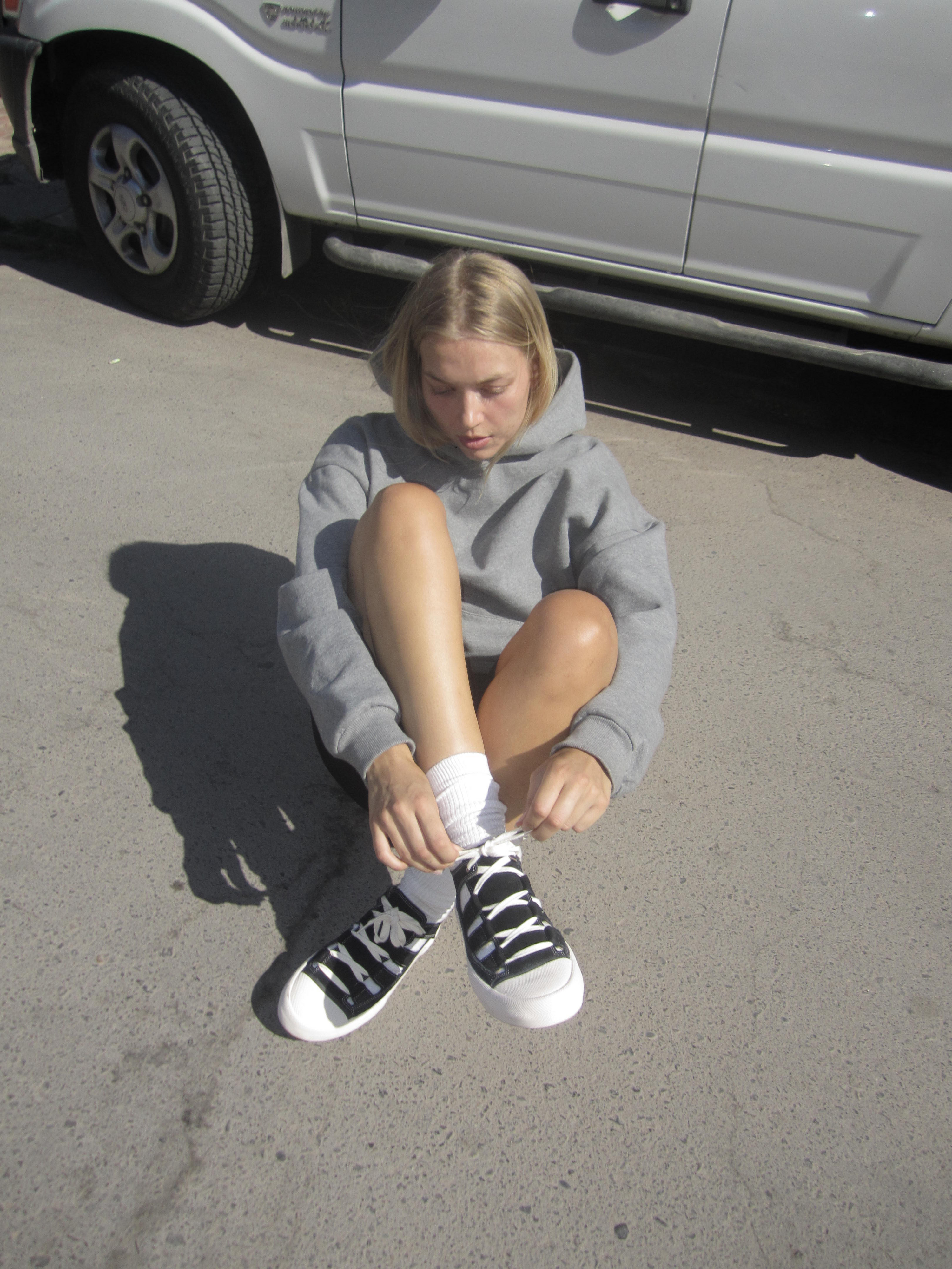 OPEN – BLACK WOLLOW