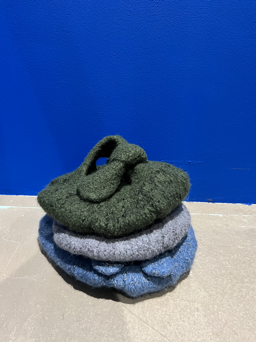 BUBBLEBAG _ GREY Studio Stars