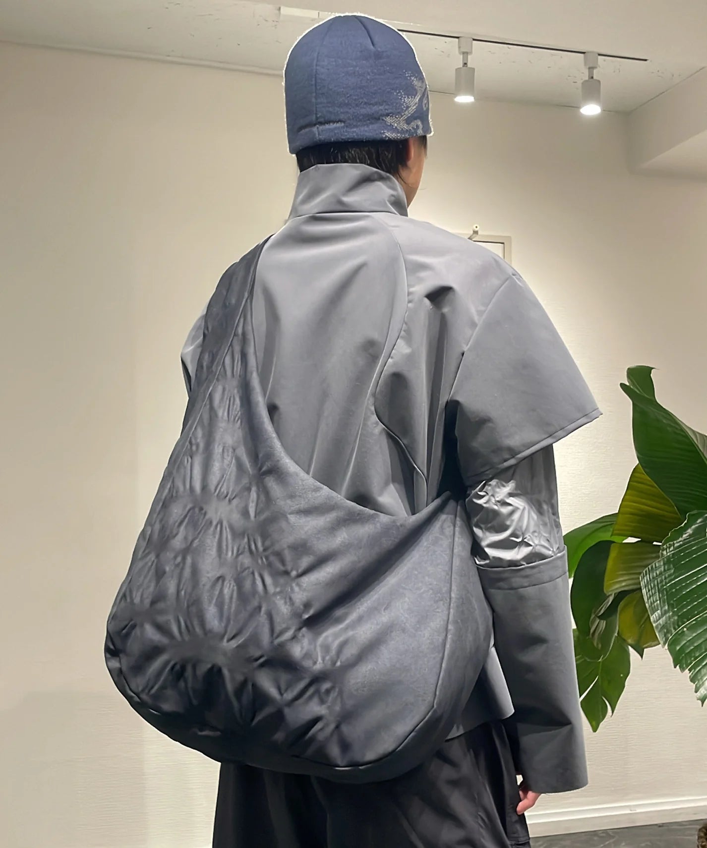 LEAF VEIN BAG SUEDE BLACK (Copy) Ryaw Japan