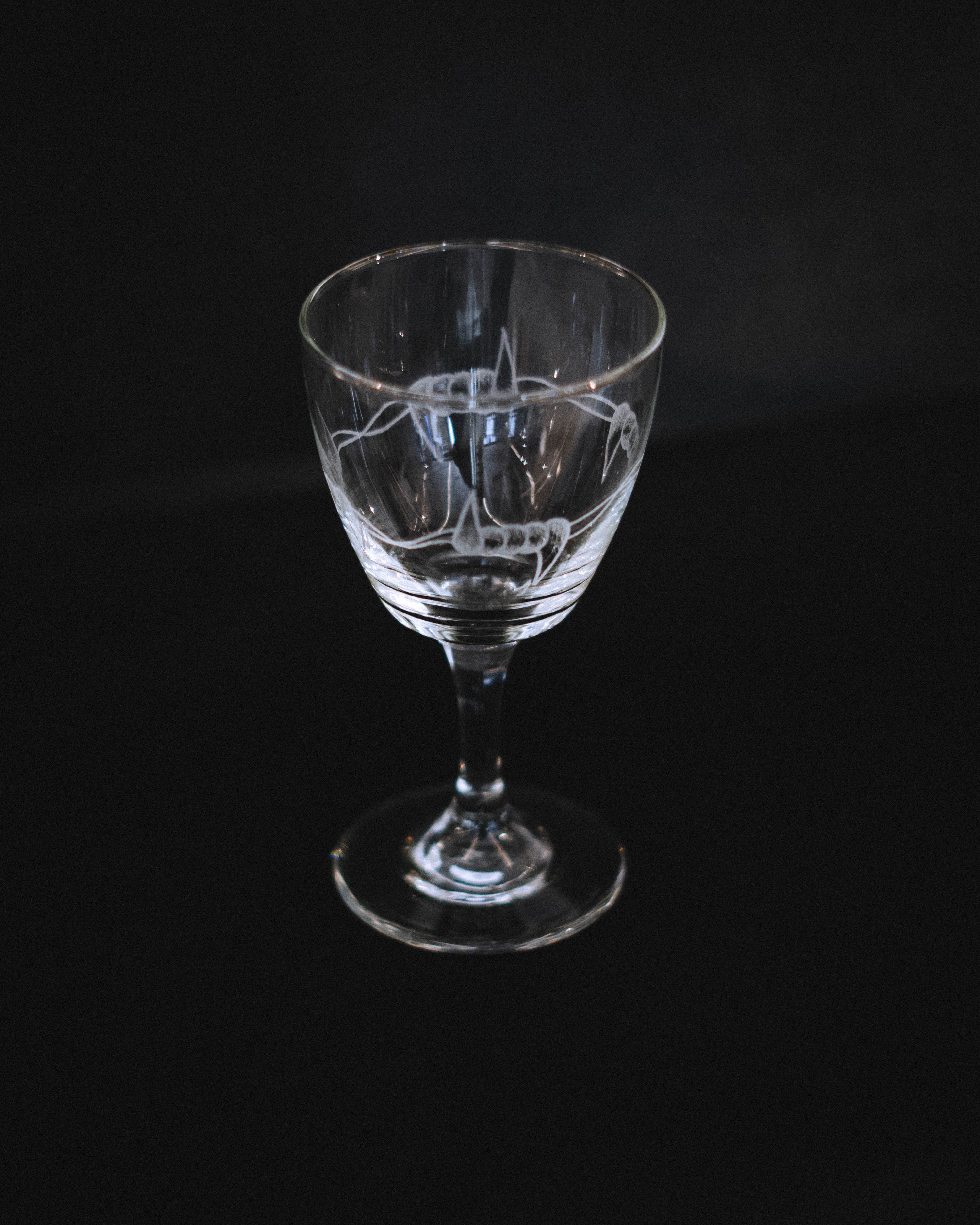 ENGRAVED WINE GLASSES Lysdal