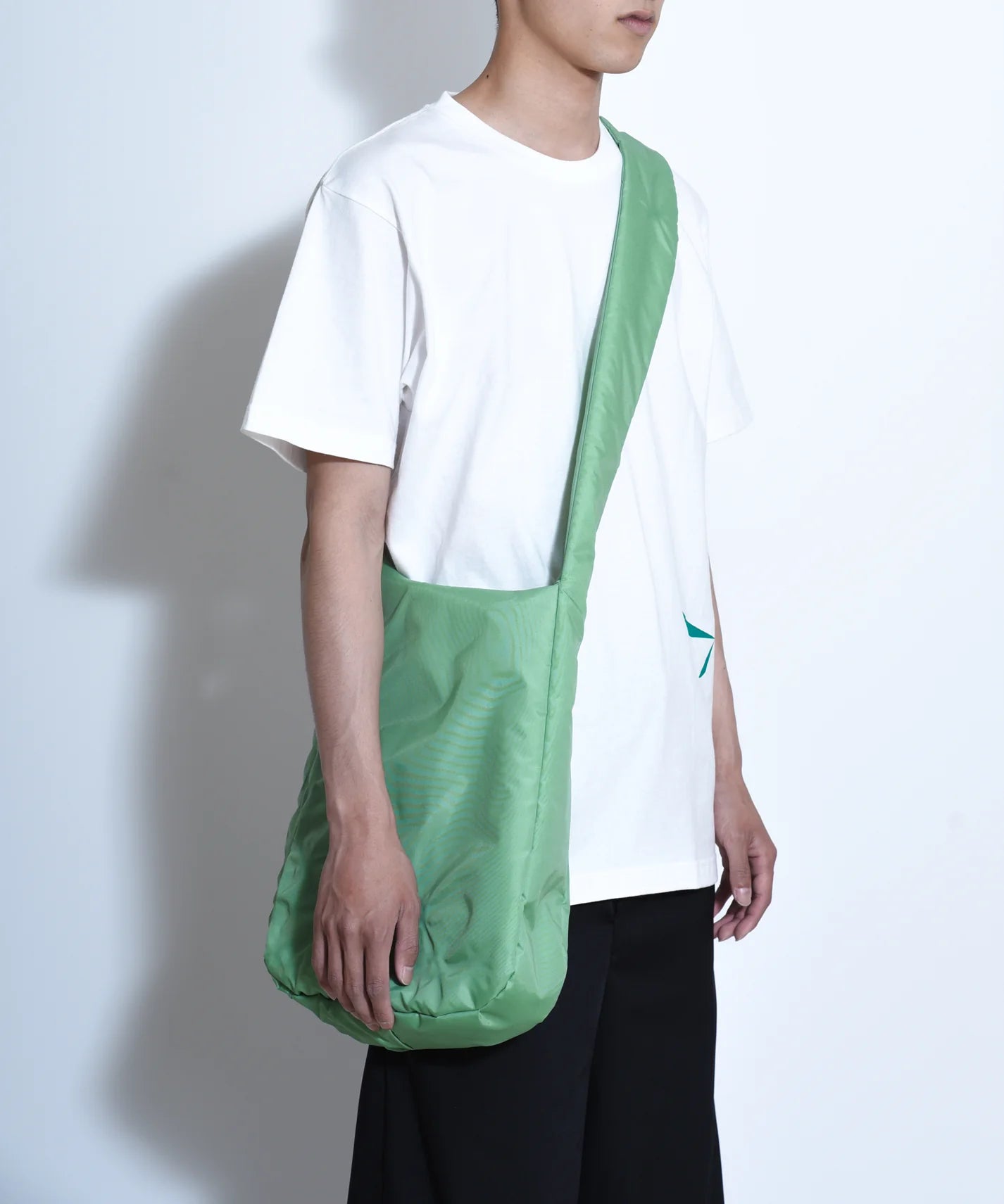 LEAF VEIN BAG SUEDE GREY (Copy) Ryaw Japan