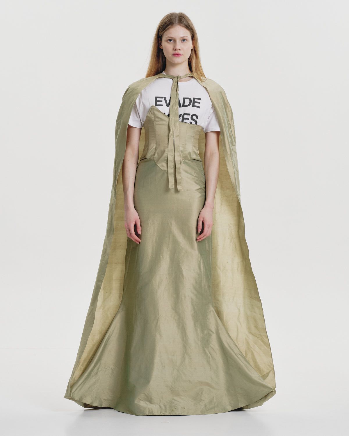 005-77 Evade Taxes T-shirt Studio Stars