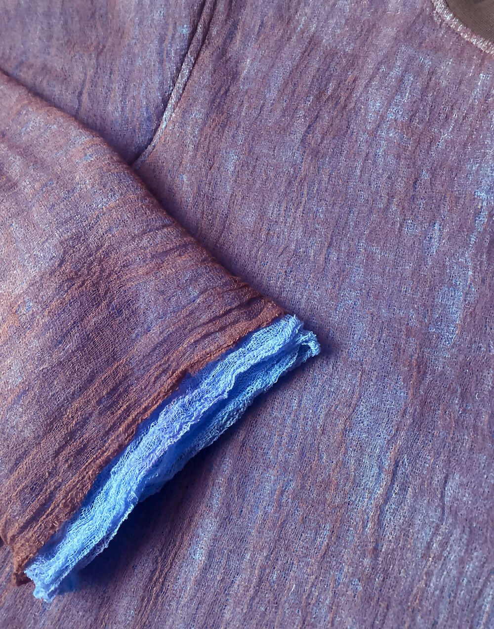 gauze-sweatshirt-periwinkle-detail