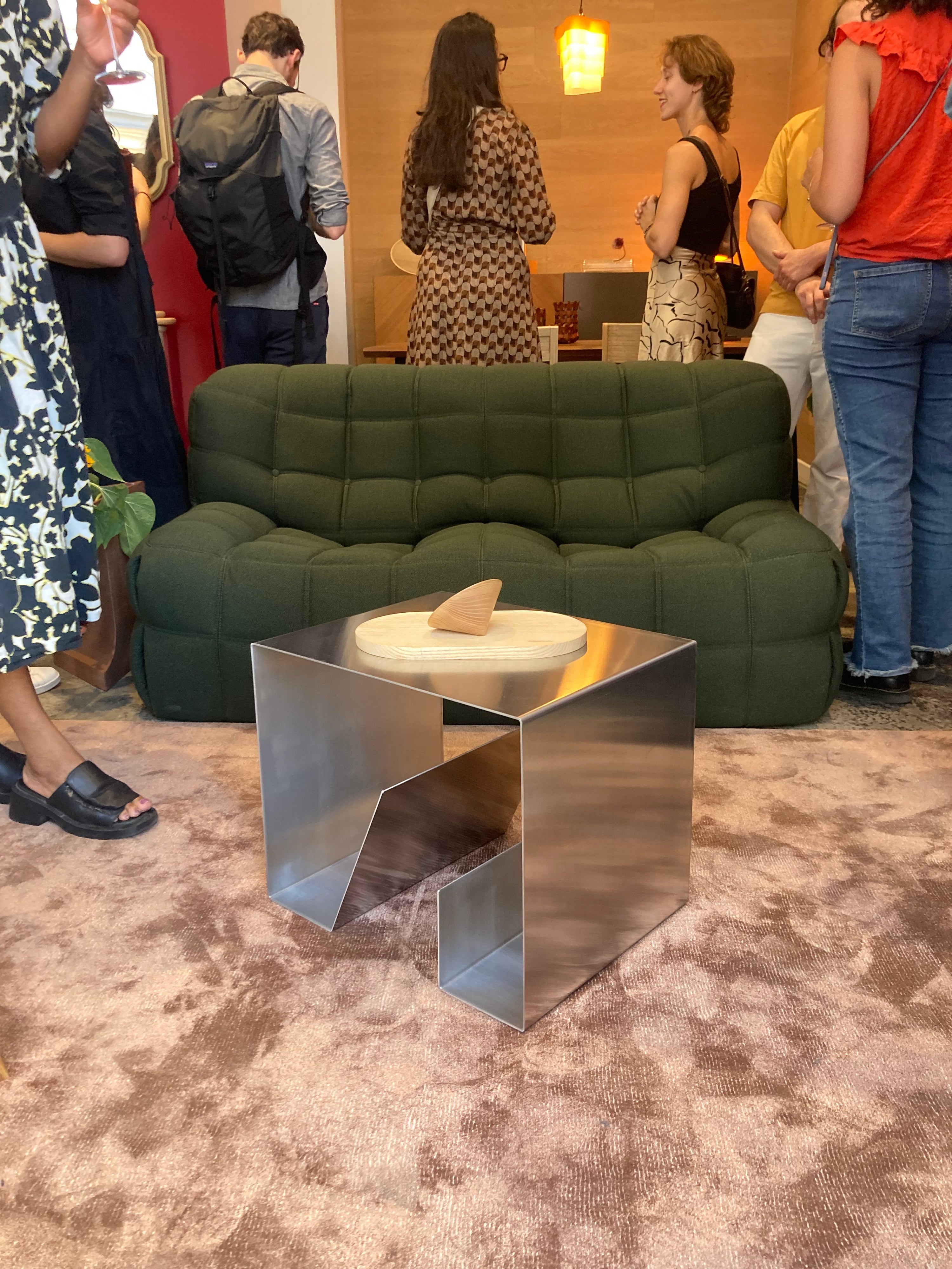 "7ADE" Table Studio Stars