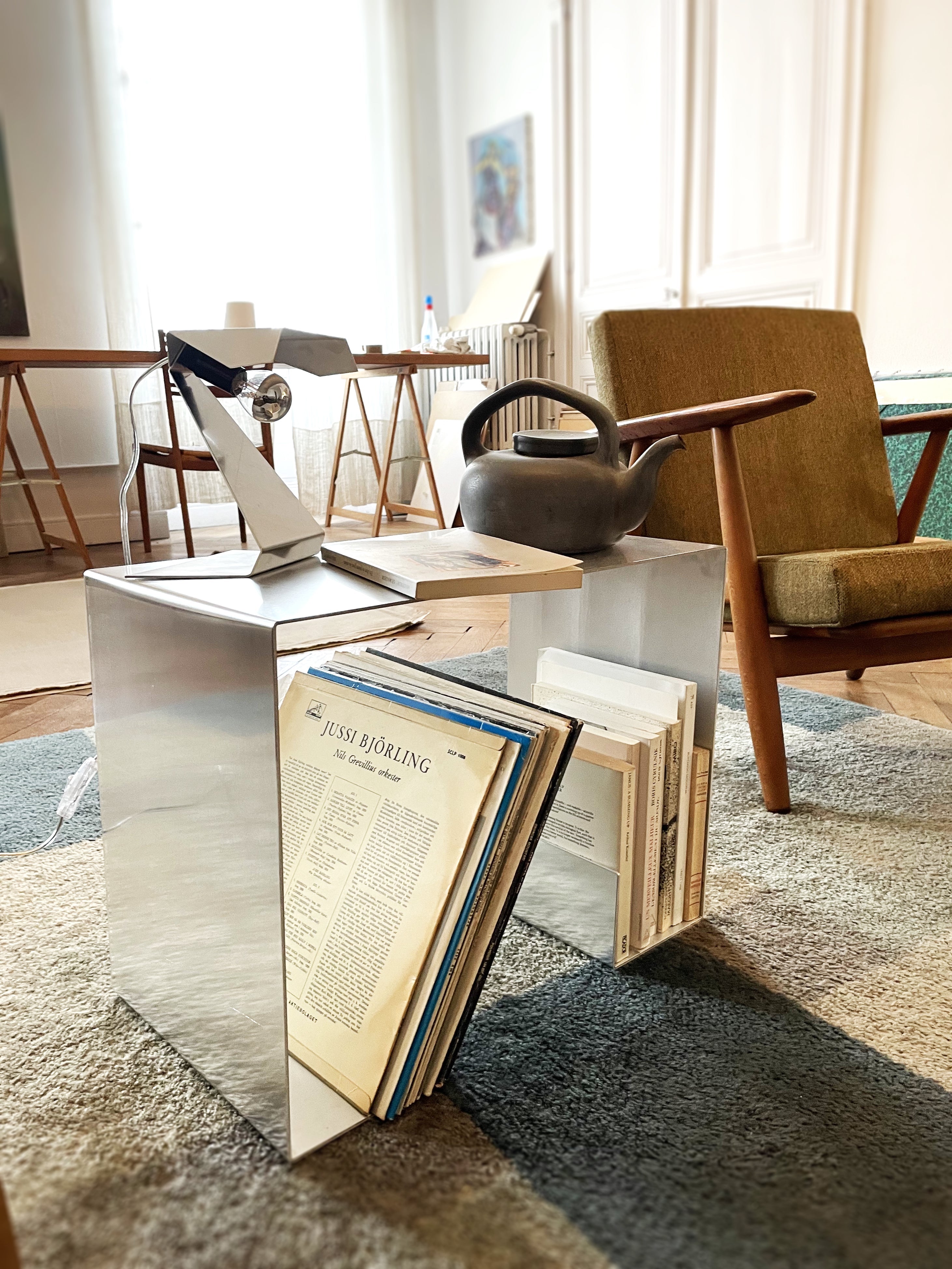 "7ADE" Table Studio Stars