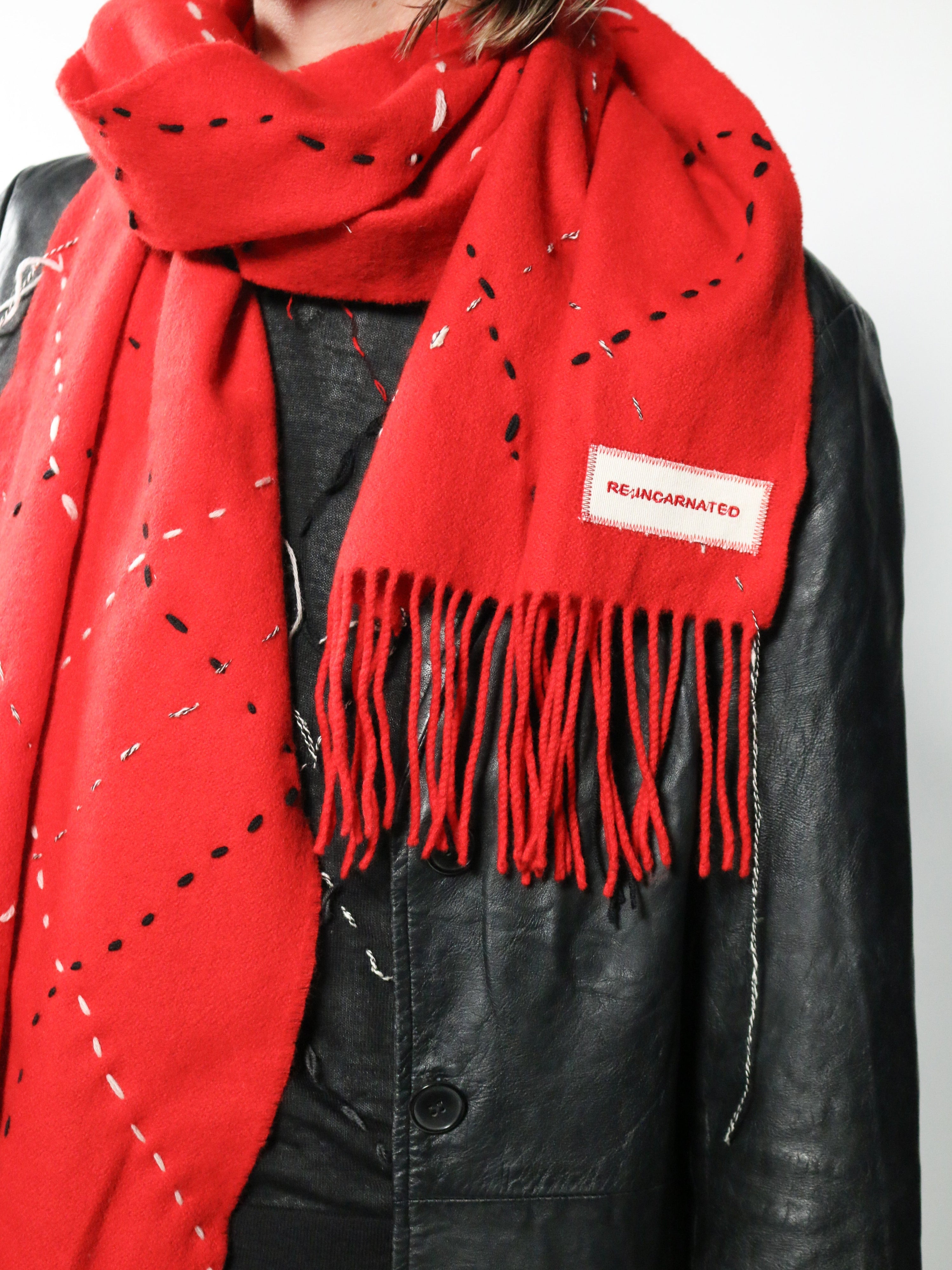 RED WIDE SCARF Studio Stars