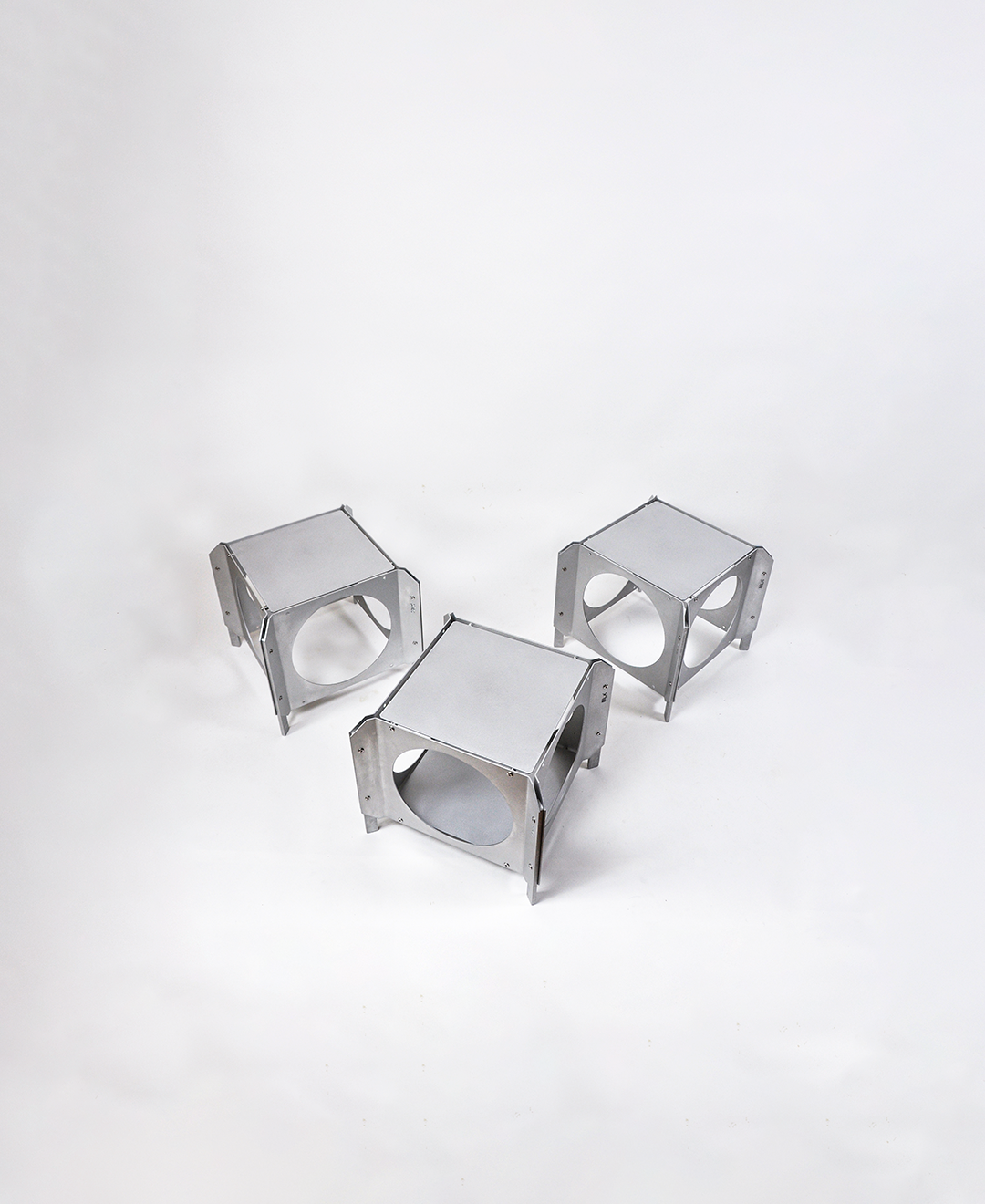 D300 SHELVES MLK furniture