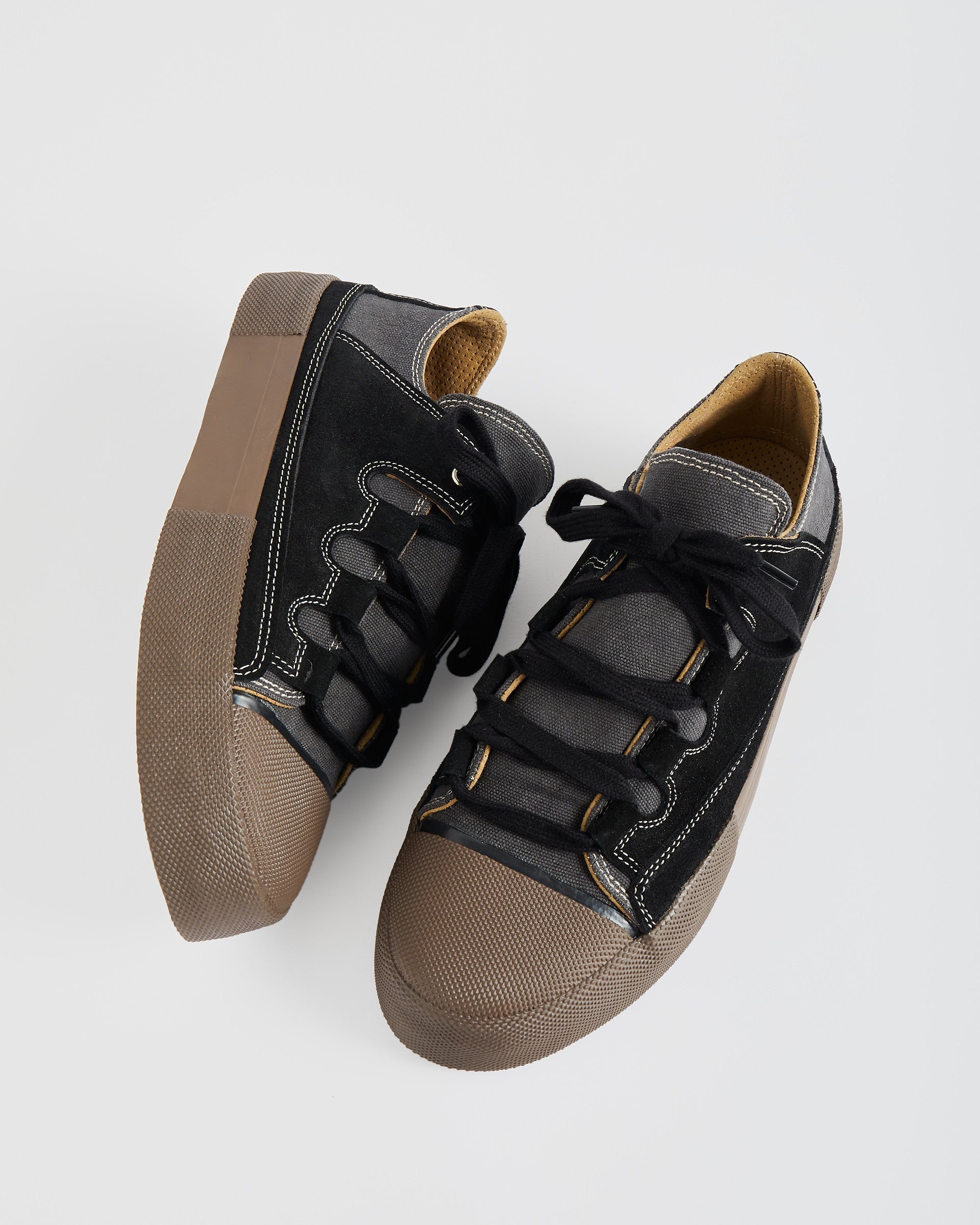 TARMAC CANVAS PLUS - QUARTZ BLACK WOLLOW