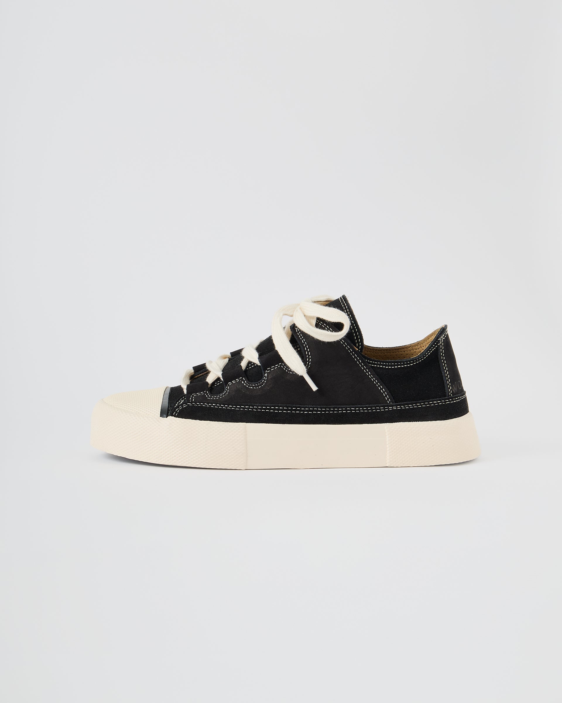 TARMAC PLUS - BLACK WOLLOW
