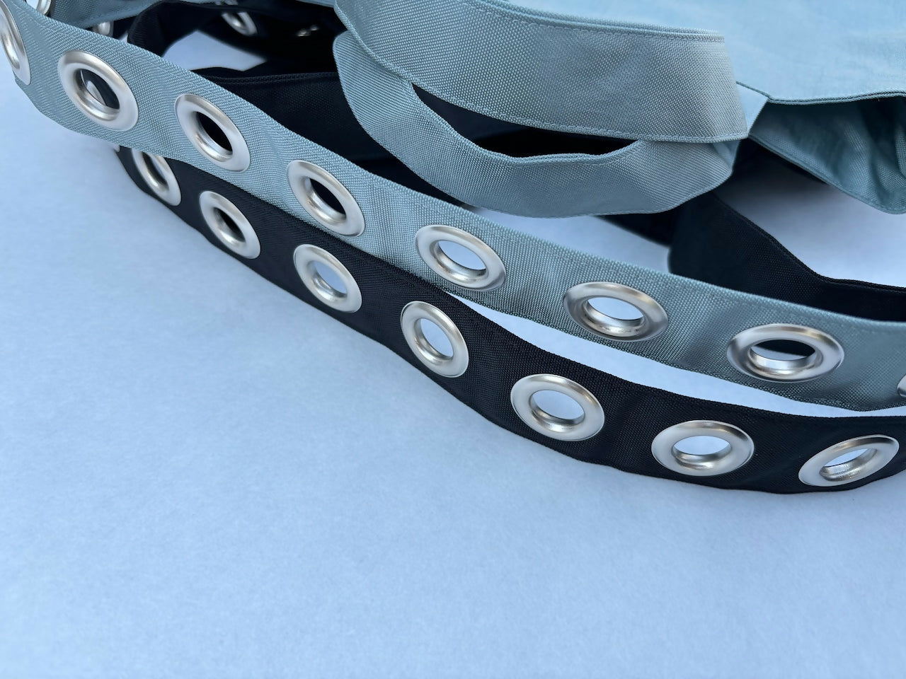 FULL OF HOLES LONG STRAP PADDED SCALLOP TOTE BAG Keiyamaguchi works