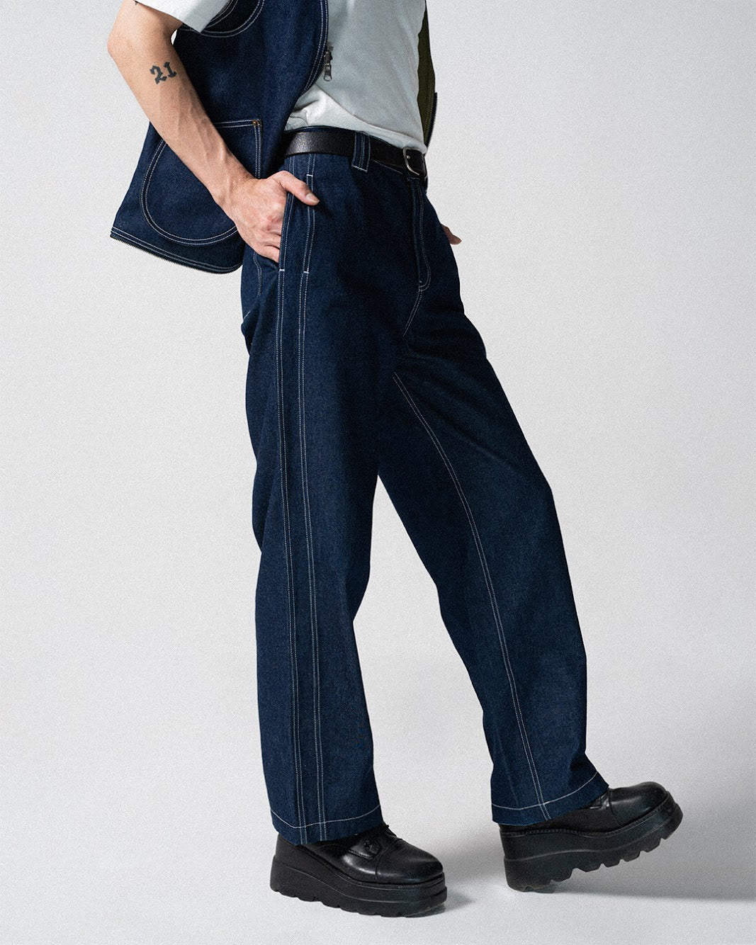 DOUBLE SIDESEAM DENIM PANTS FEMALE - Studio Stars - khe.hanoi