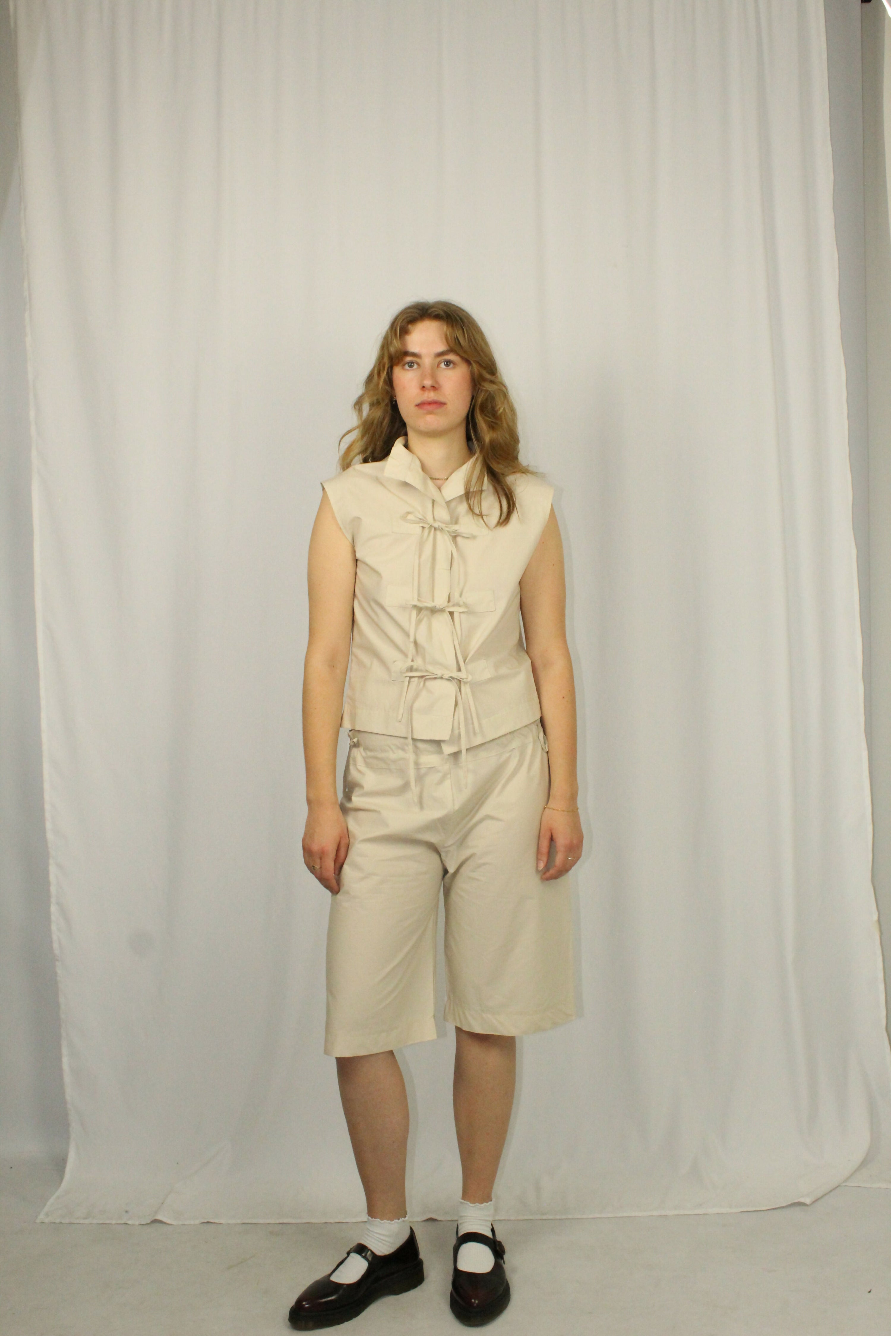 TIE VEST BEIGE Studio Stars