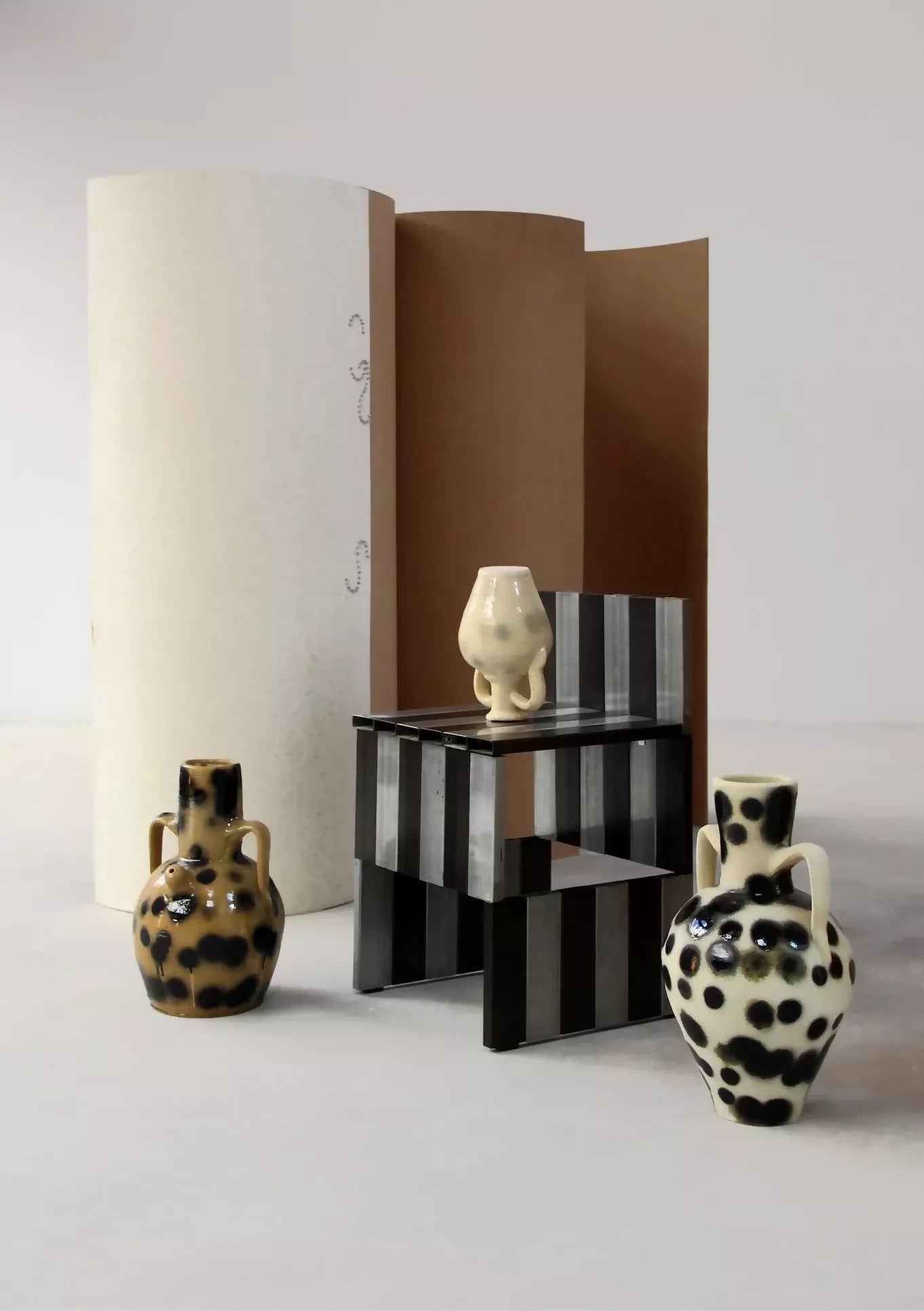 NO EYES AMPHÖRA VASE Pattern Chineso